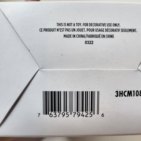 New Hallmark The Nightmare Before Christmas VHS Tape - Christmas Tree Ornament 2 - Picture 14 of 14